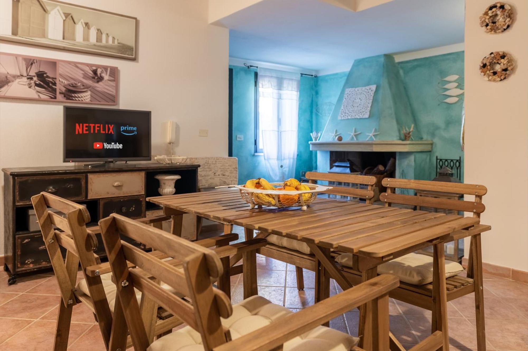 Raffinata Taverna Con Camino Кала Либерото Екстериор снимка